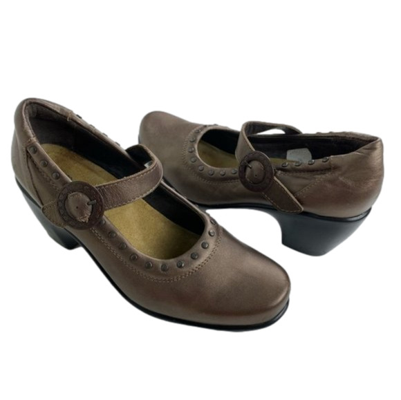 NAOT Hope Closed Toe MaryJane Wedge - Picture 1 of 7